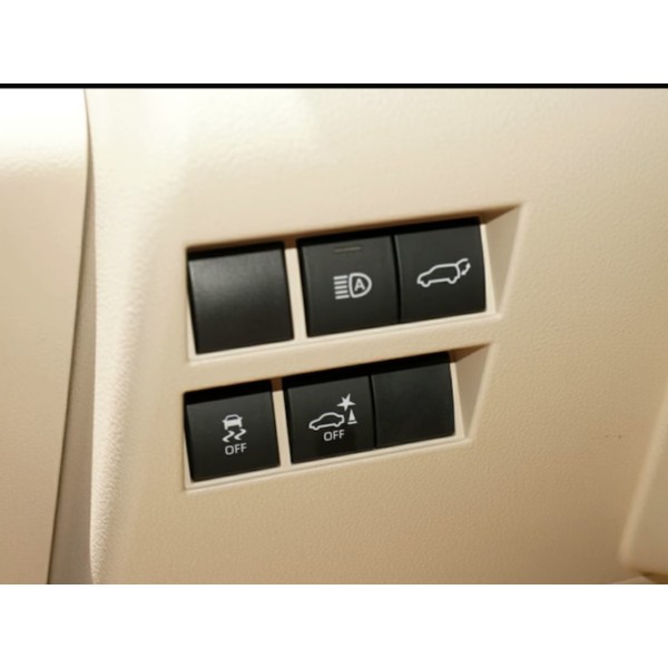 Toyota Land Cruiser VXR TOP | Rugged and Reliable