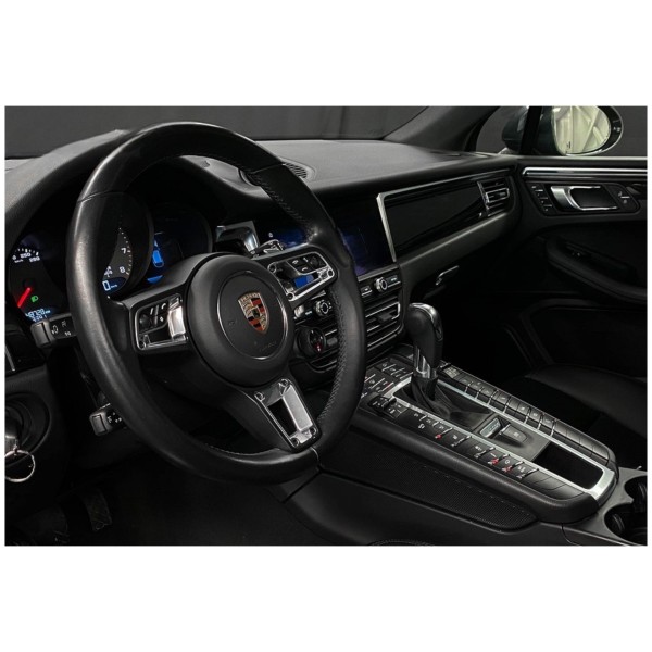 Porsche Macan S – Power & Elegance on Every Drive