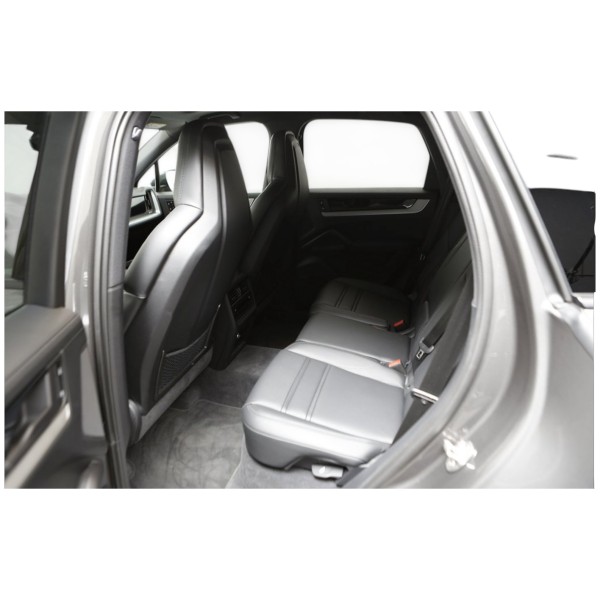 Porsche Cayenne E-Hybrid Luxury SUV – Modena Motors GmbH