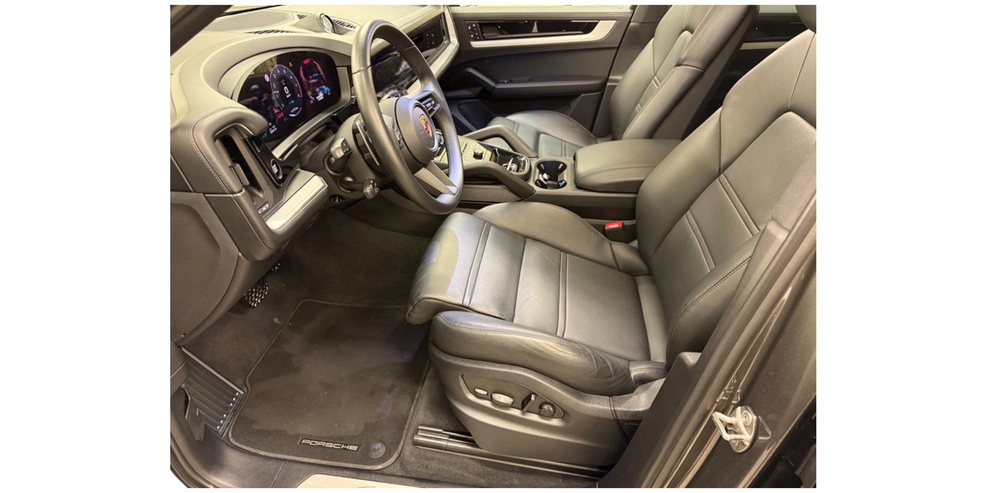 Porsche Cayenne E-Hybrid Luxury SUV – Modena Motors GmbH