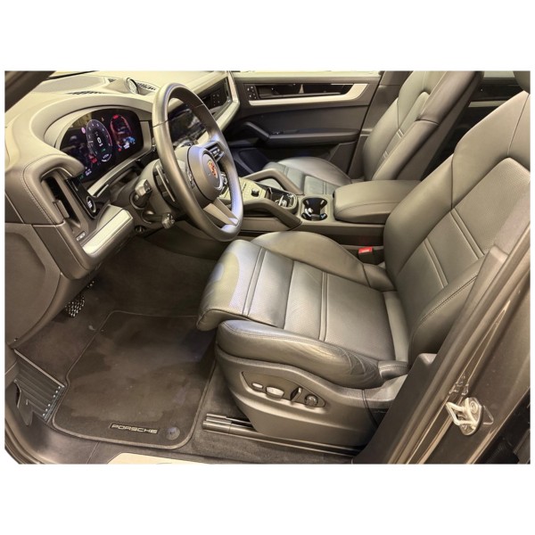 Porsche Cayenne E-Hybrid Luxury SUV – Modena Motors GmbH