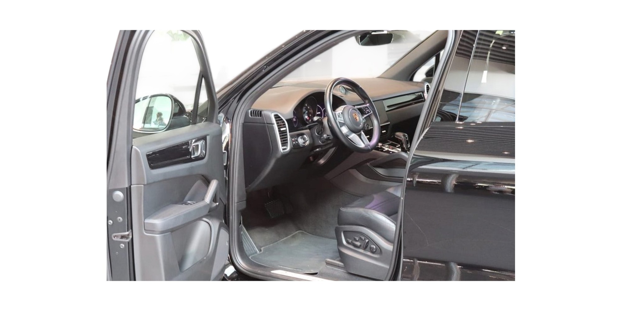 Porsche Cayenne E-Hybrid | Platinum Edition Luxury