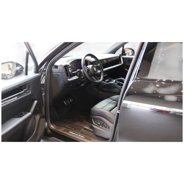 Porsche Cayenne Turbo E-Hybrid - Luxury & Performance SUV