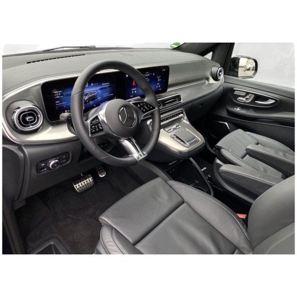 Mercedes-Benz V300d | Premium People Carrier