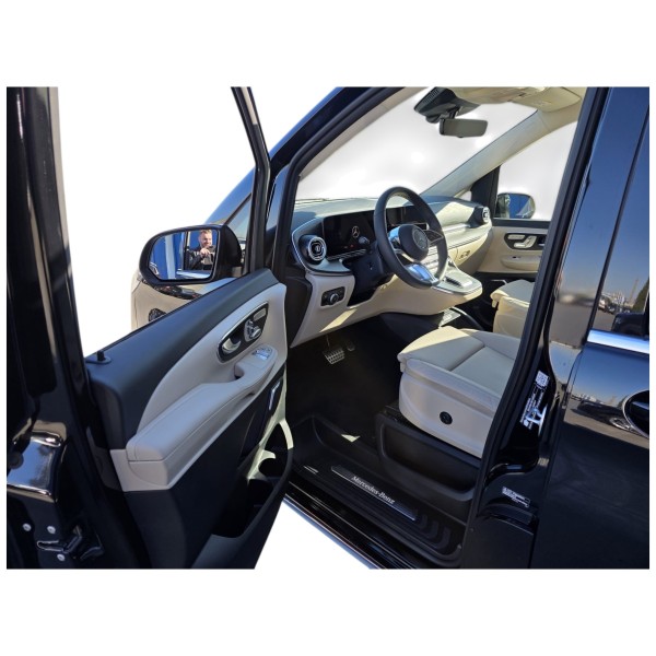 Mercedes-Benz V300d | Premium People Carrier