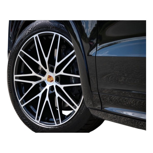 Porsche Cayenne Coupe E-Hybrid | Luxury SUV