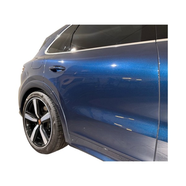 Porsche Cayenne S E-Hybrid – Power Meets Green Efficiency!