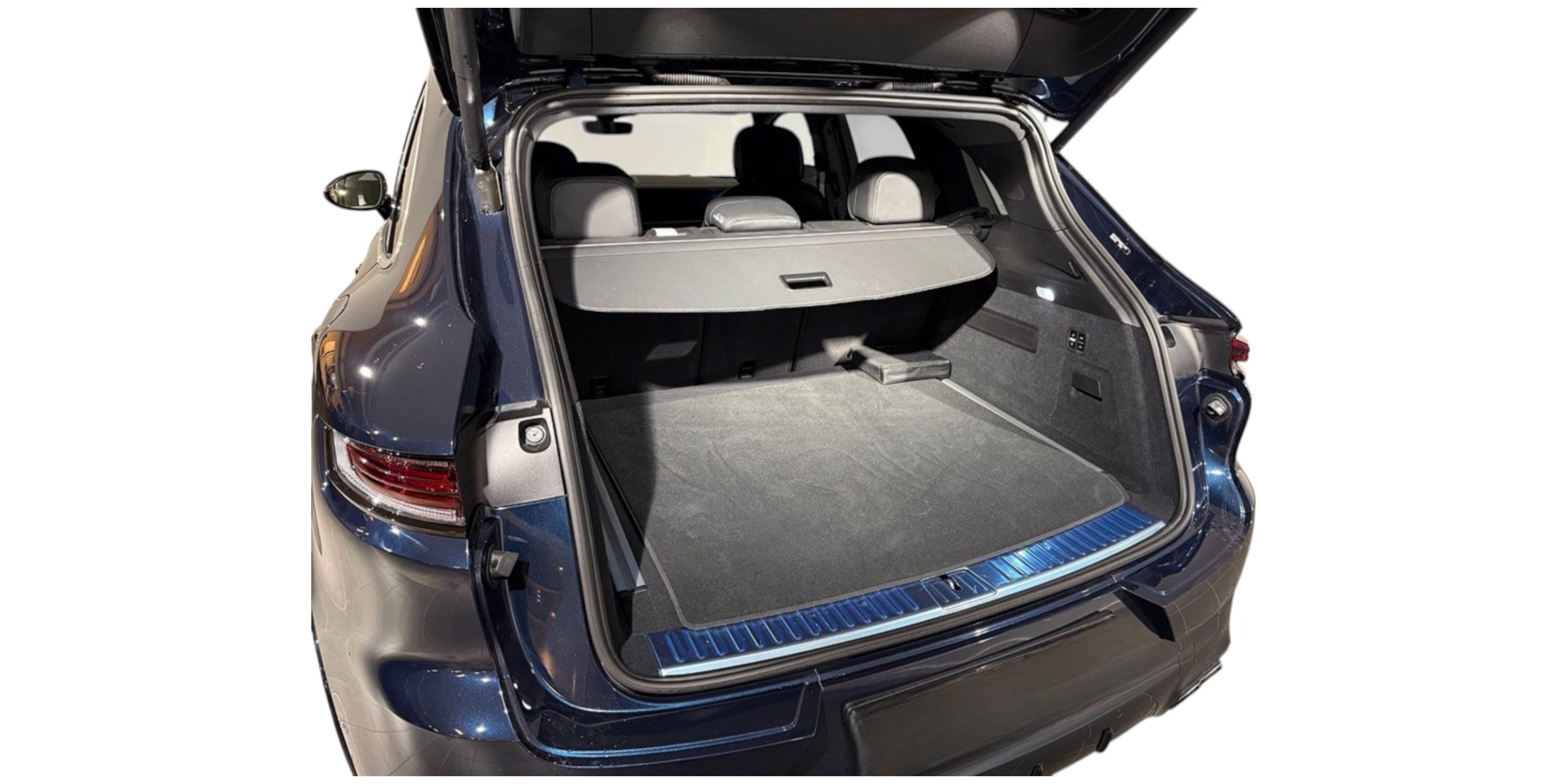 Porsche Cayenne S E-Hybrid – Power Meets Green Efficiency!