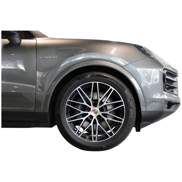 Porsche Cayenne E-Hybrid Luxury SUV – Modena Motors GmbH