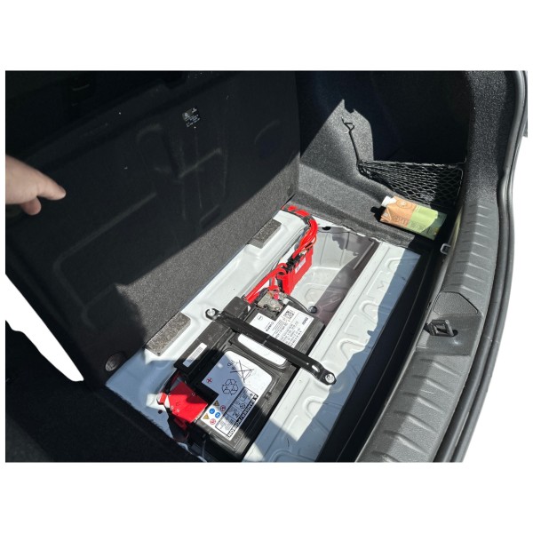 BMW 118d Sport Line | Stylish and Efficient Hatchback