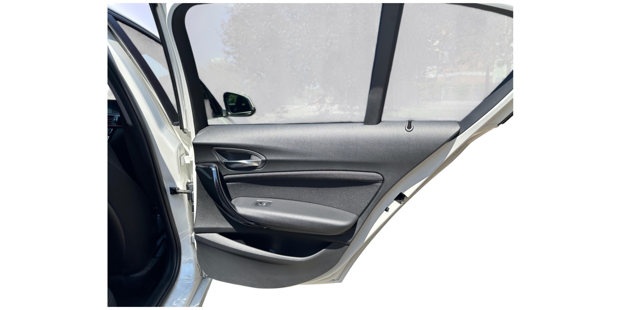 BMW 118d Sport Line | Stylish and Efficient Hatchback