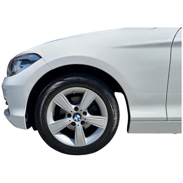 BMW 118d Sport Line | Stylish and Efficient Hatchback
