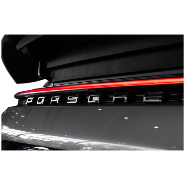 Porsche 911 992 GTS Cabrio – Potenza e Libertà di Guida