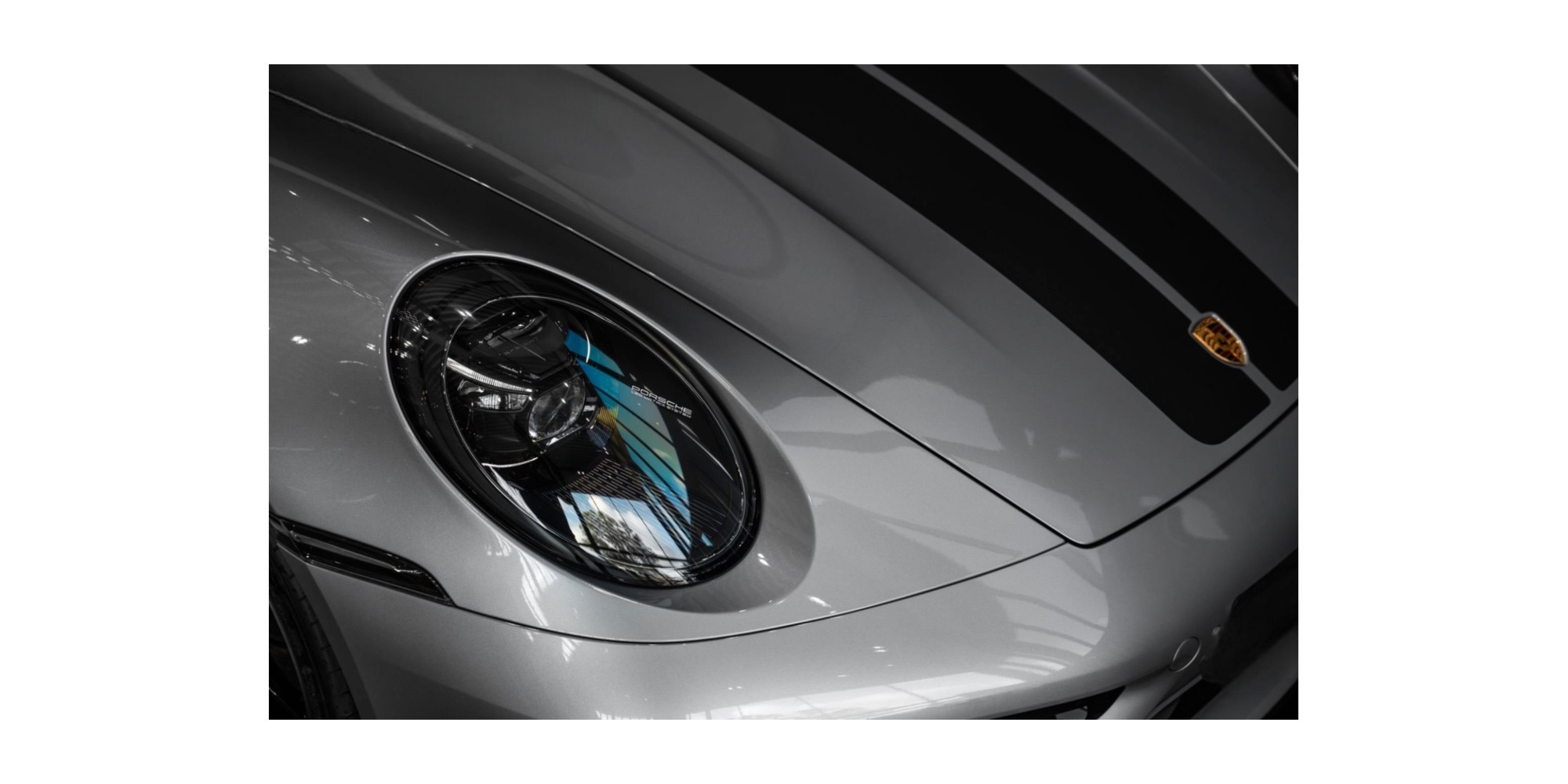 Porsche 911 992 GTS Cabrio – Potenza e Libertà di Guida