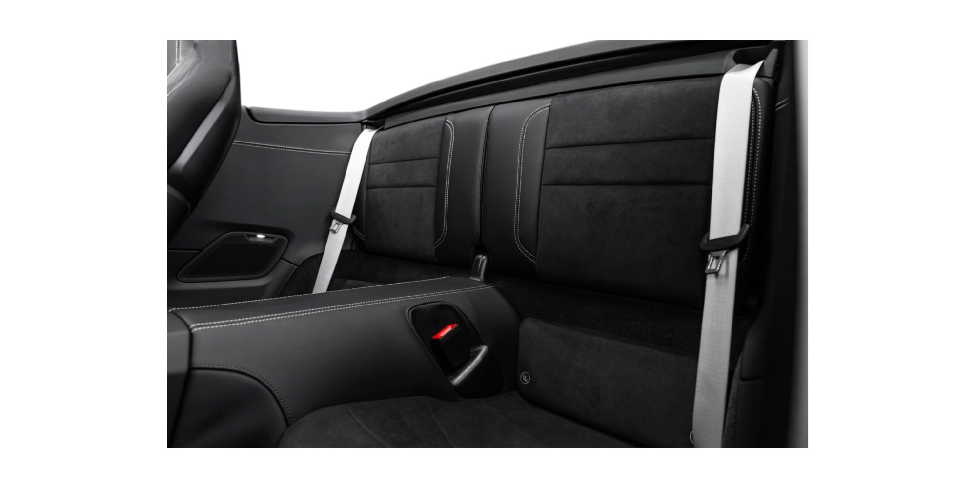 Porsche 911 992 GTS Cabrio – Potenza e Libertà di Guida