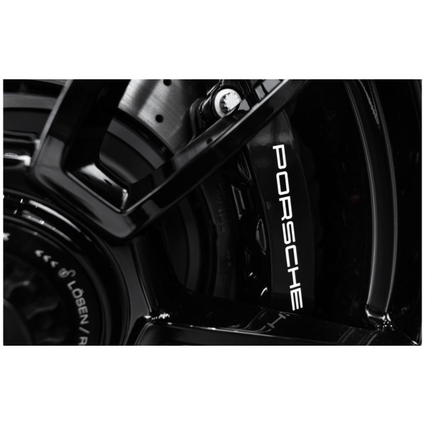 Porsche 911 992 GTS Cabrio – Potenza e Libertà di Guida