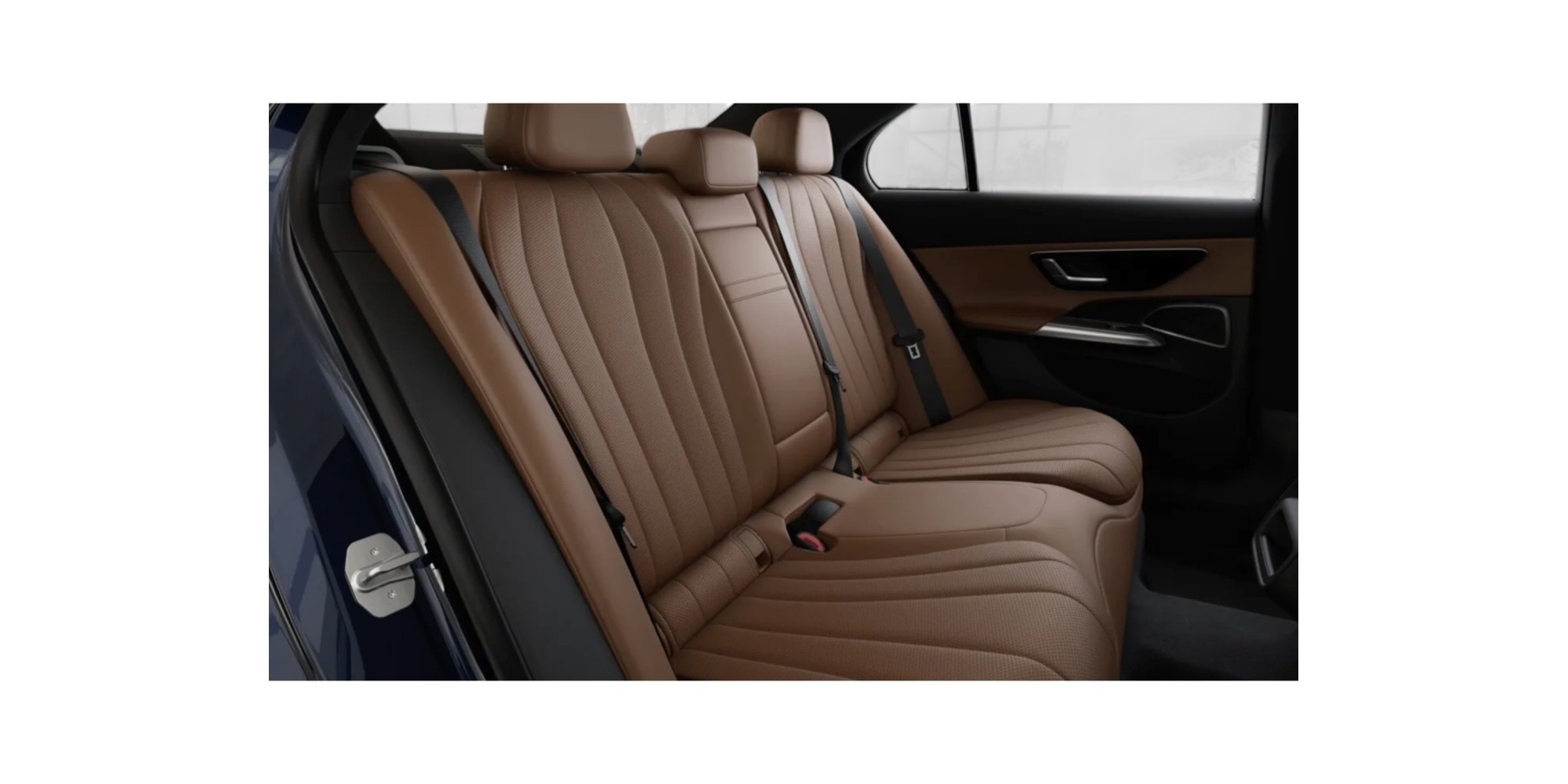 Mercedes-Benz E 200 4MATIC – Luxury & Performance Sedan