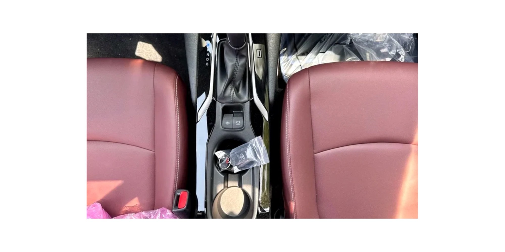 Toyota Corolla Crossover 1.8L Hybrid GCC MY2025