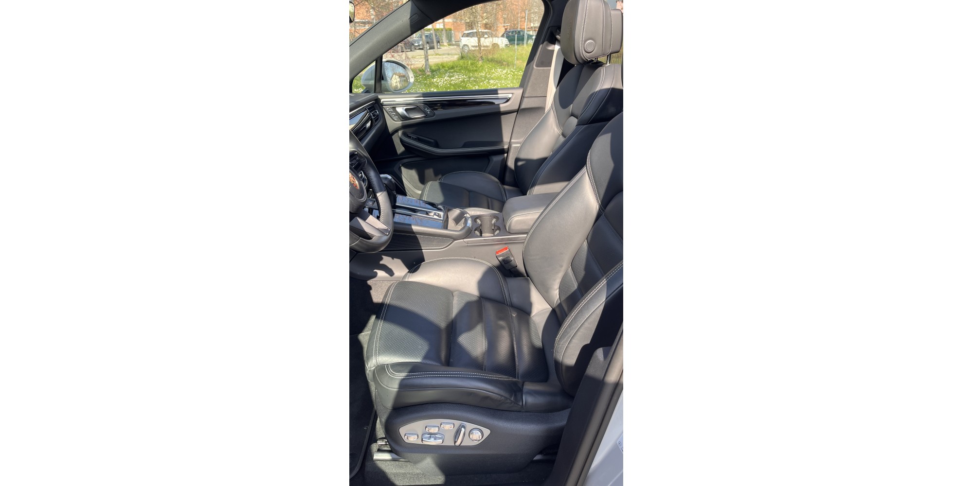 Porsche Macan S – Performance & Elegance | Buy Now