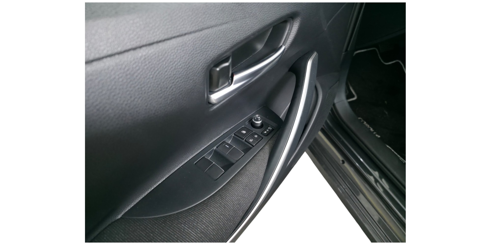 Toyota Corolla Hybrid – Business & Efficiency | Buy Now