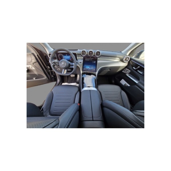 Mercedes-Benz GLC 200 4MATIC | Stylish and Reliable