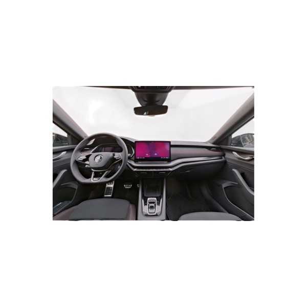 Skoda Octavia Combi RS 2.0 TSI DSG – Sporty & Spacious