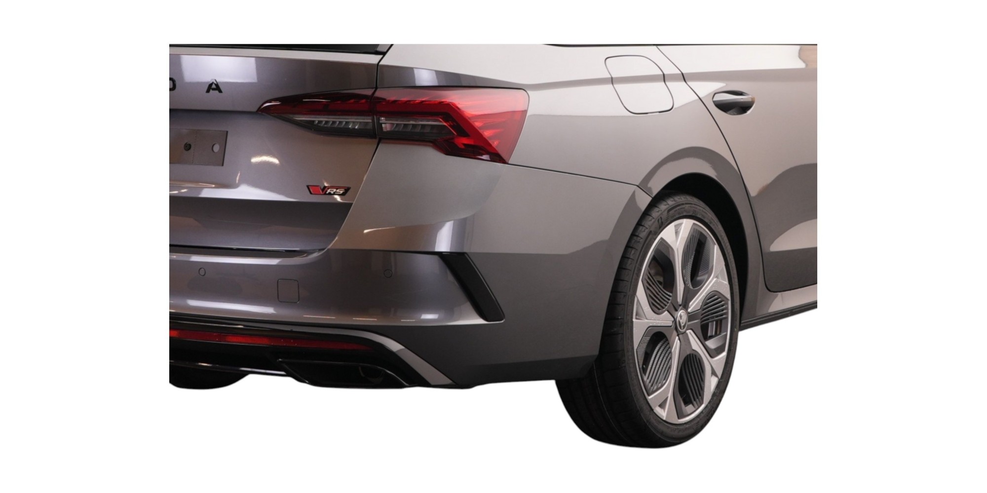 Skoda Octavia Combi RS 2.0 TSI DSG – Sporty & Spacious