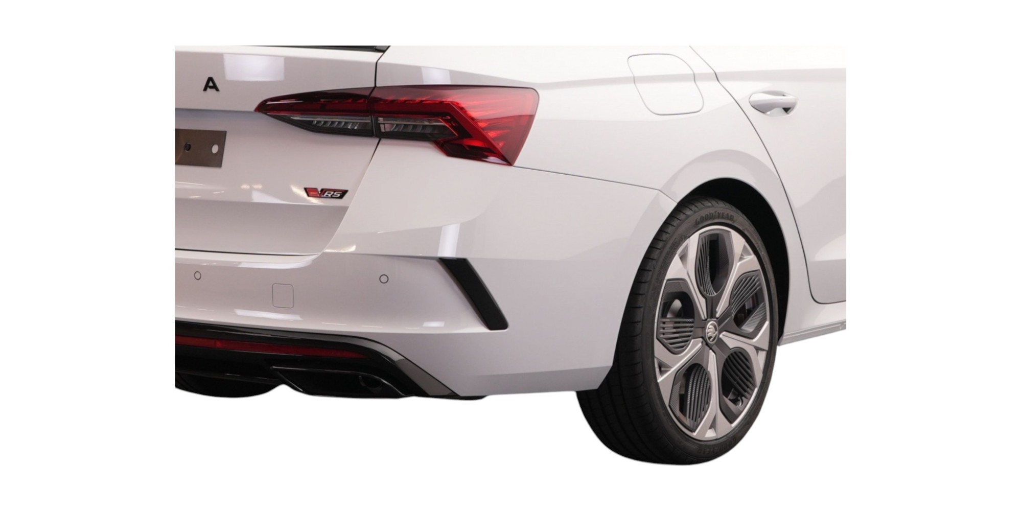 Skoda Octavia Combi RS 2.0 TSI DSG – Sporty & Spacious